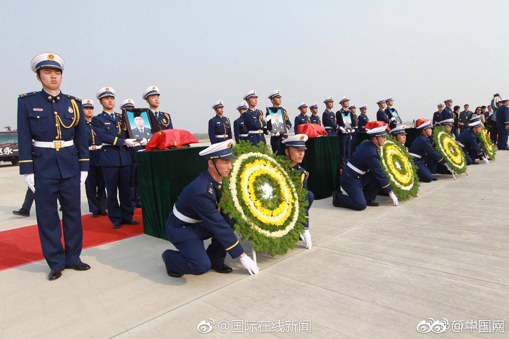 一个月时间,他彻底沦落成了废物_云主机