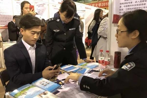 1713家公司营收净利双增长 2018年A股十大成长王现身