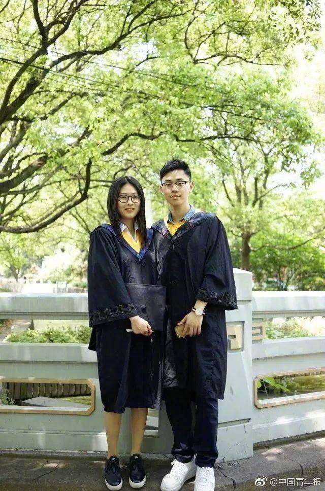 张韶涵穿黑西装炫酷十足_科学计算云服务器