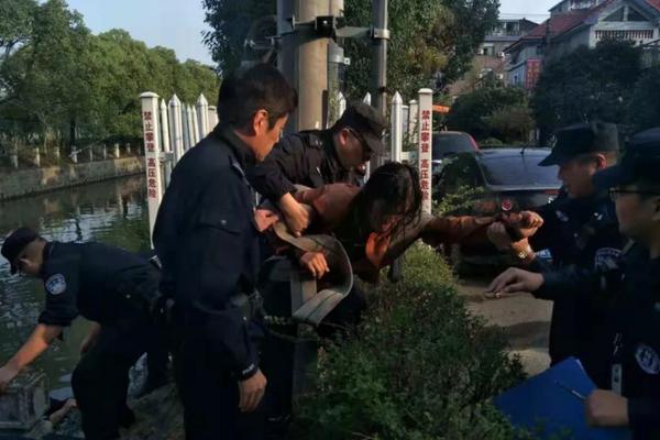 我见过情商最低的行为，就是不停地讲道理_9929实时数据处理
