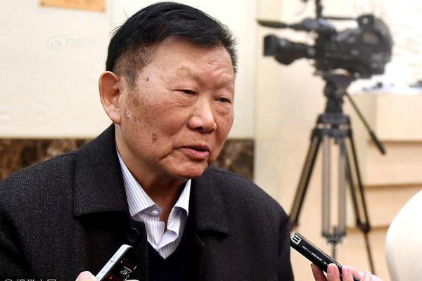 播种春天 线架田间地头_云电脑