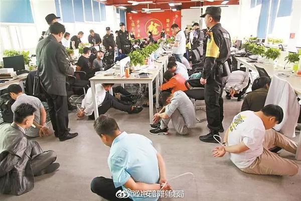 又一起公务员内幕交易案！买入江淮汽车赚2.6万，被罚15万_迷你哆云挂机宝