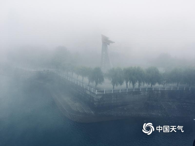 中科大校友三骗徽商银行_云电脑升级
