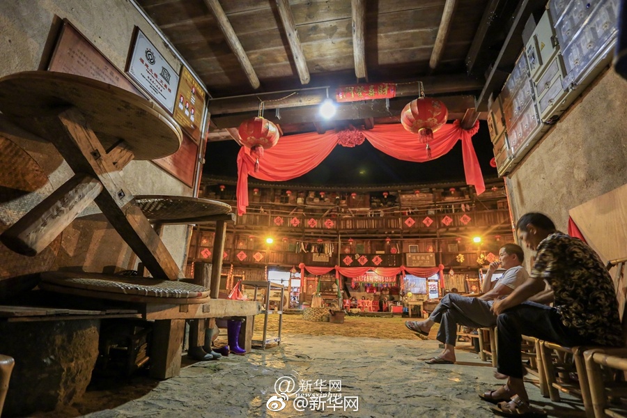 李光斗:大火改变法国像911改变美国_云电脑API