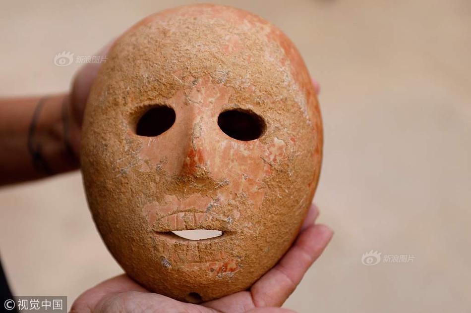 白山市长：时代给我们留了难题_企业云服务器