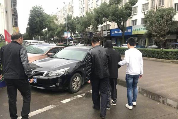 GIF-侯永永送手术刀直塞助攻造点 巴坎布一蹴而就_云电脑AI
