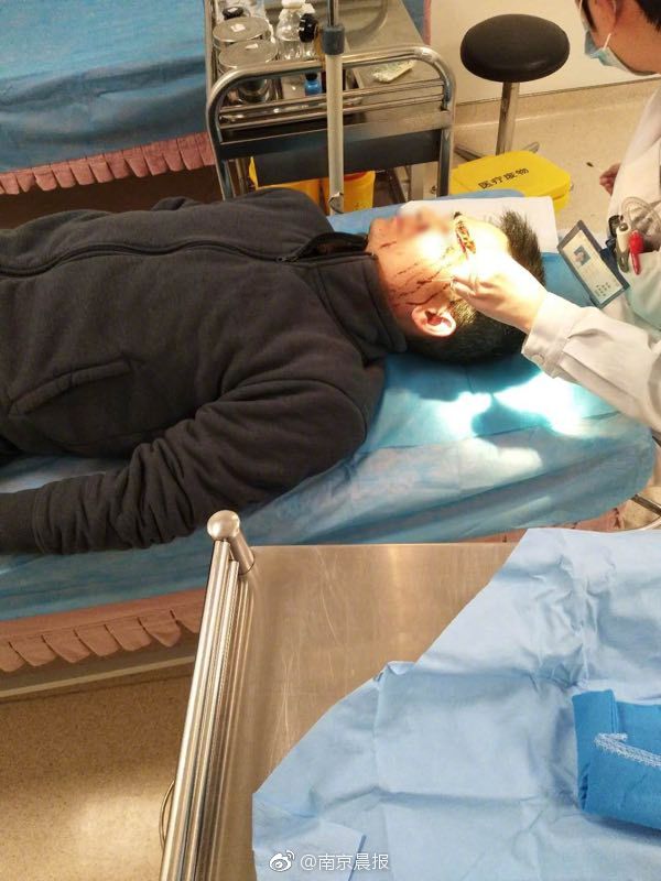 王健林宣布万达集团重返足球圈 俱乐部将采取中性名称